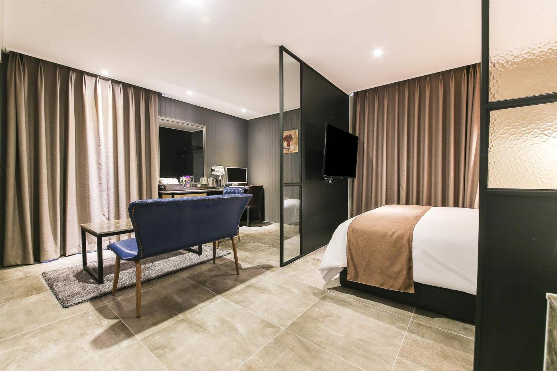 Docking Hotel Gimpo Quarto foto