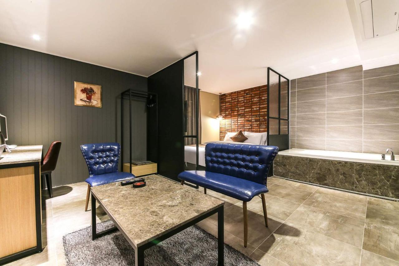 Docking Hotel Gimpo Exterior foto