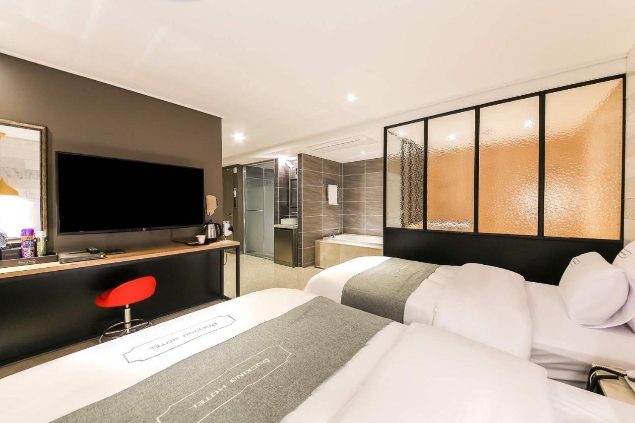Docking Hotel Gimpo Exterior foto